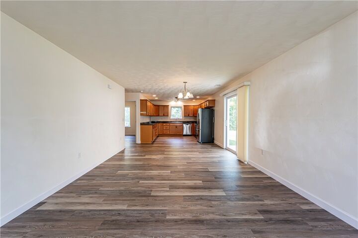 Property Photo:  515 Sunview Cir  PA 15650 