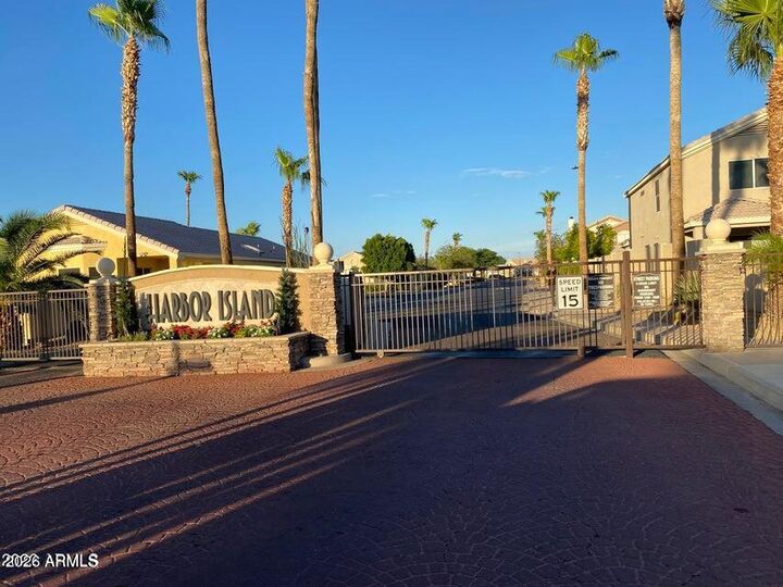 Property Photo: 8972 W Lisbon Lane AZ 85381