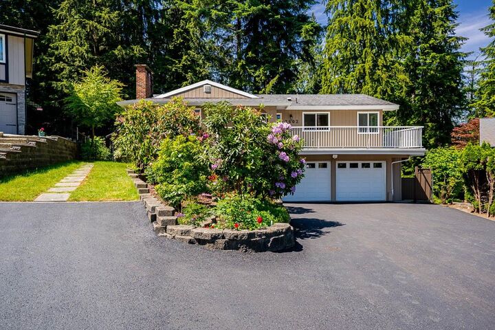 Property Photo: 2602 Hawser Avenue BC V3C 4E1