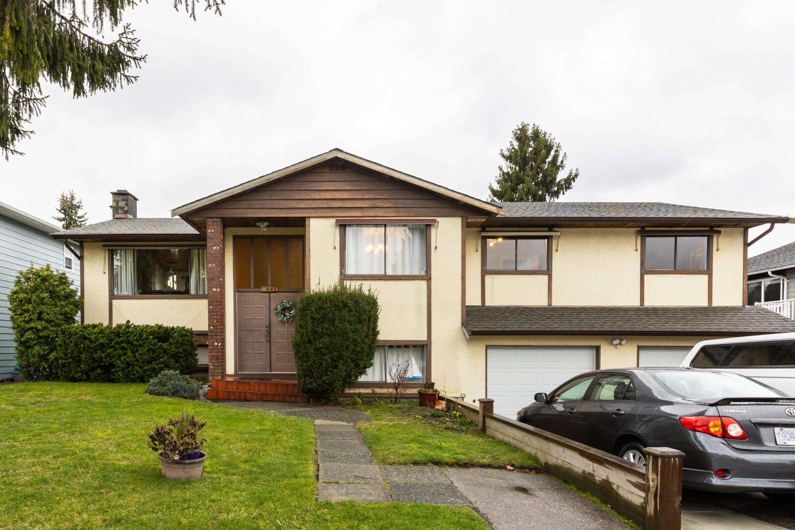 Property Photo:  11645 88A Avenue  BC V4C 7B4 