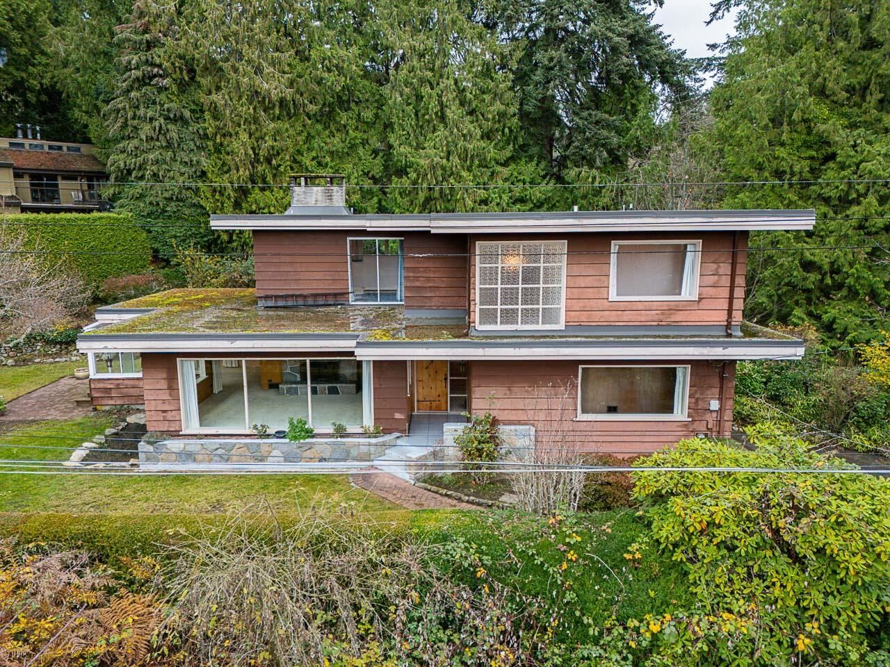 Property Photo:  2847 Mathers Avenue  BC V7V 2J8 