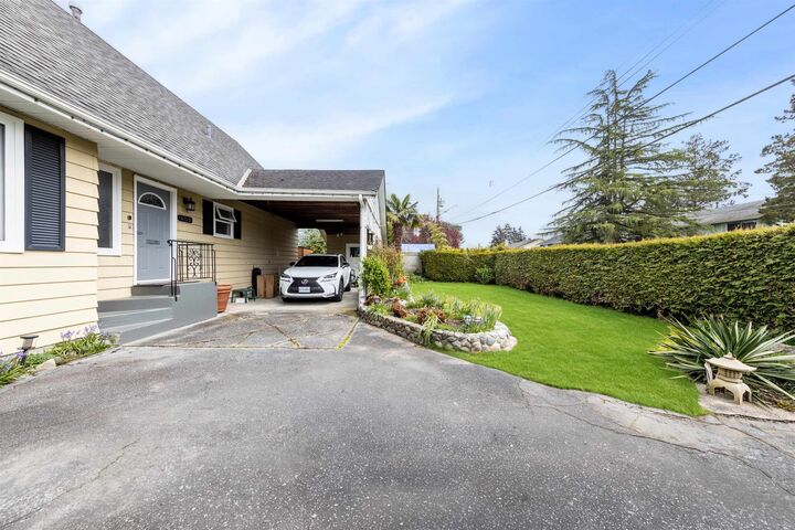Property Photo:  4713 46 Avenue  BC V4K 1N2 