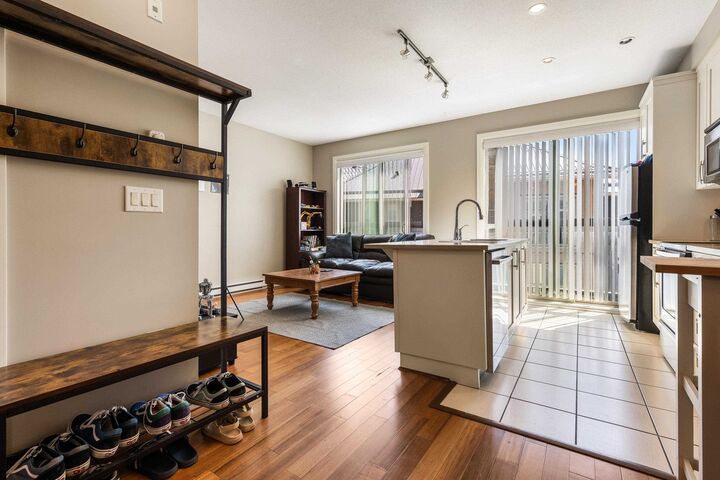 Property Photo:  45530 Market Way 317  BC V2R 0M5 