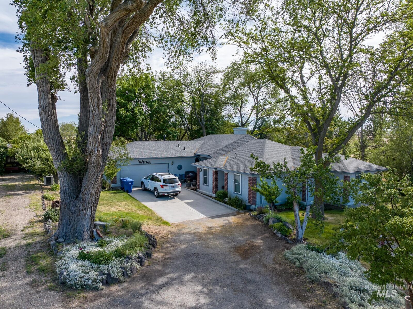 Property Photo: 1185 E King ID 83634