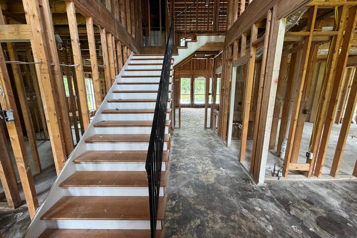 Property Photo:  5180 E Chalet Ct  LA 70808 