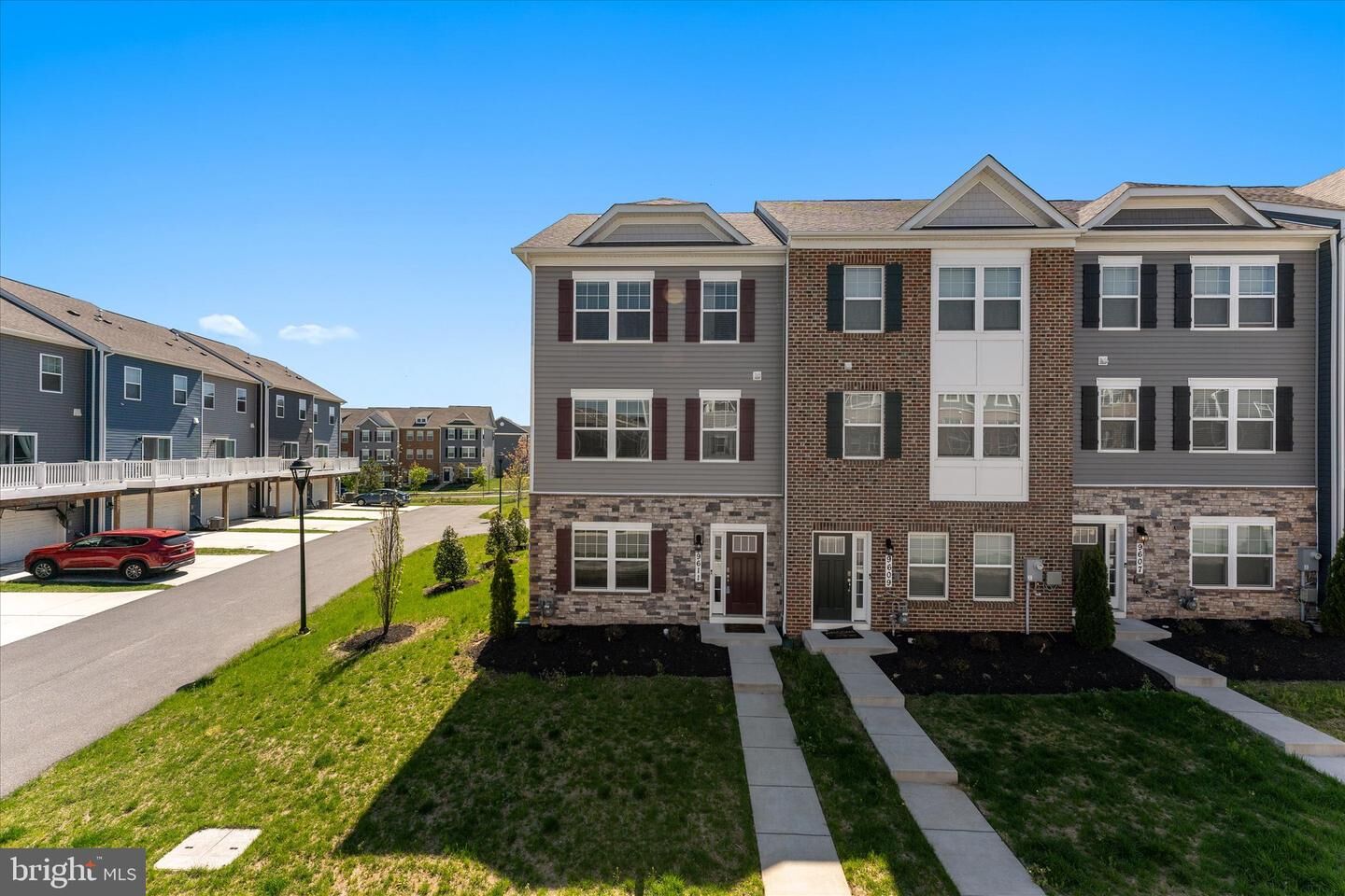 Property Photo:  9611 Silver Bluff Way  MD 20721 