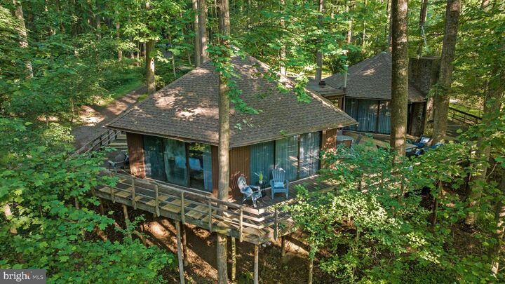Property Photo:  2707 Caves Road  MD 21117 