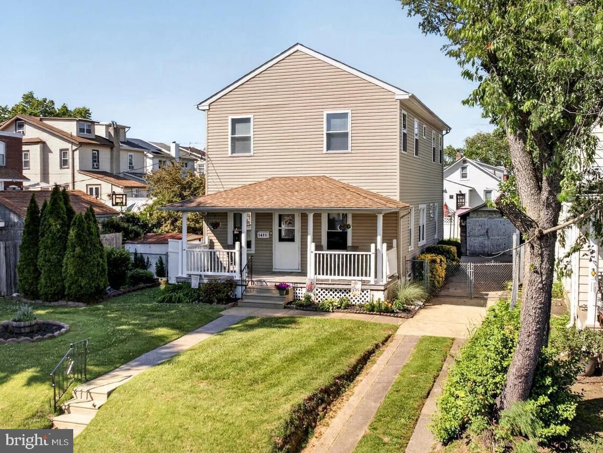 Property Photo:  1409 Bleigh Avenue 11  PA 19111 