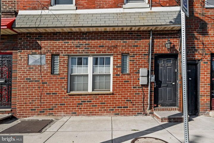 Property Photo:  2958 Richmond Street 1F  PA 19134 