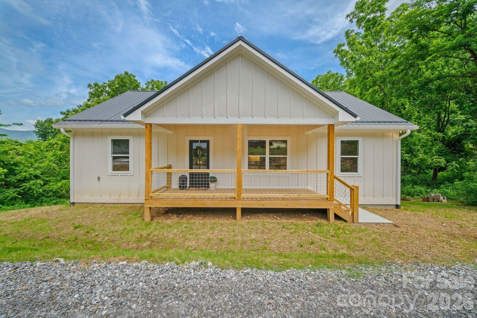 Property Photo:  311 Farley Street  NC 28786 