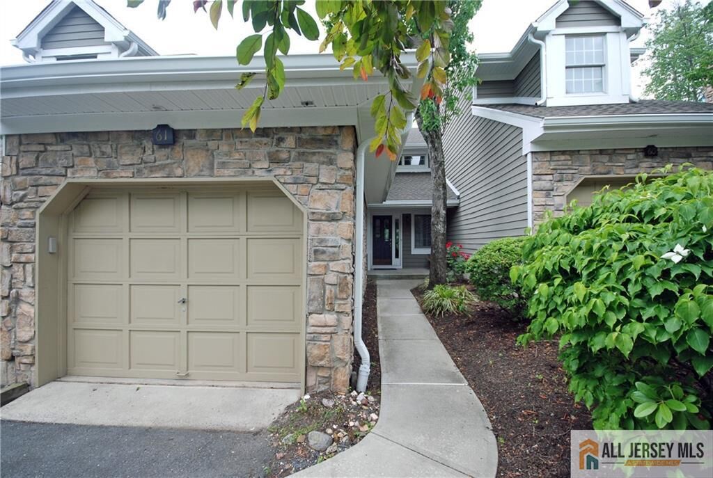 Property Photo:  61 Briarwood Court  NJ 08540 