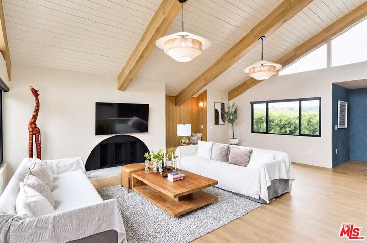 Property Photo:  3525 Coast View Dr  CA 90265 