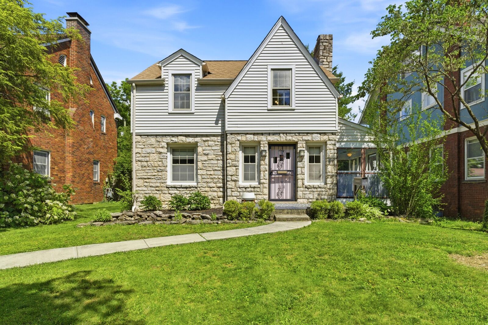 Property Photo:  60 N Cassady Avenue  OH 43209 