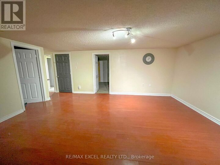 Property Photo: 73 Hickling Trail ON L4M 5S7