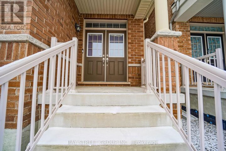 Property Photo:  7 Gordon Landon Drive  ON L6B 0X9 