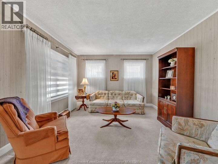 Property Photo:  561 Elinor Street  ON N8P 1E3 