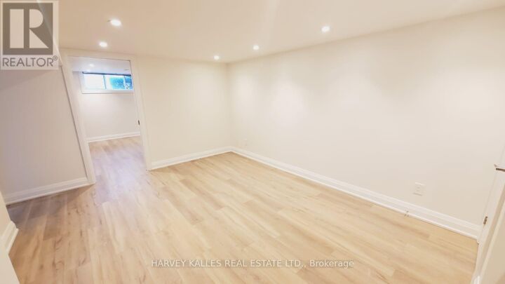 Property Photo: 550 Glencairn Avenue Bsmt 2 ON M6B 1Z4