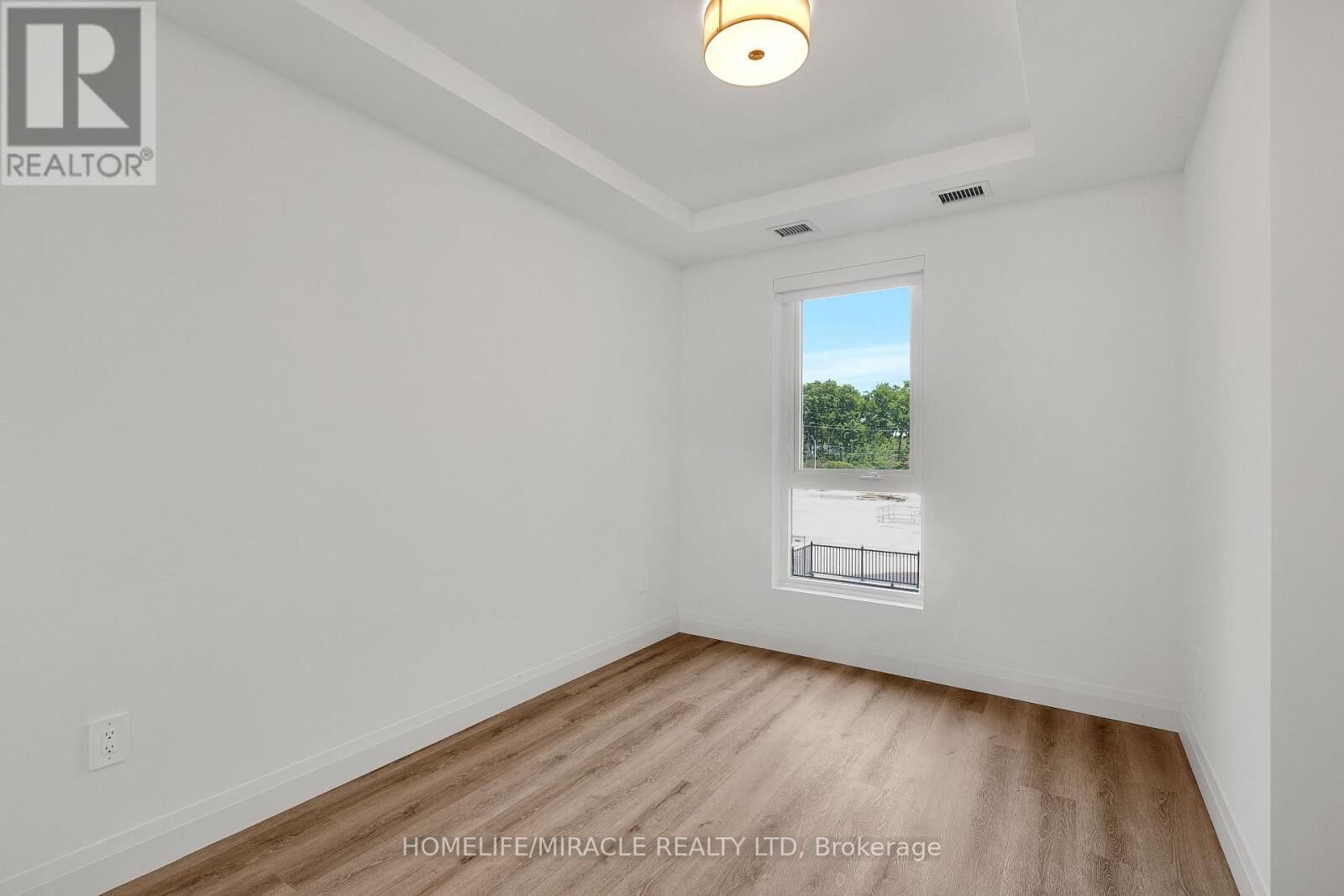 Property Photo: 1333 Weber Street East 201 ON N2A 1C2