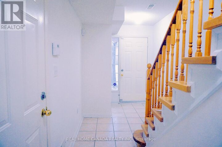 Property Photo: 80 Acorn Place 54 ON L4Z 4C9