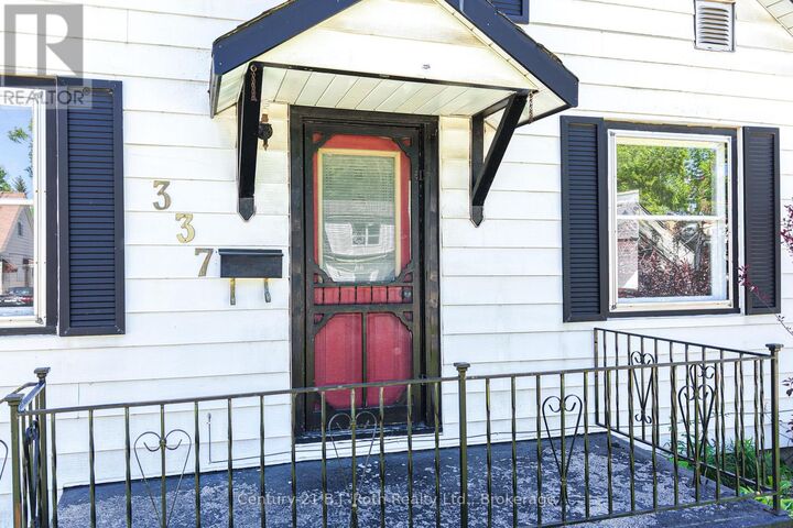 Property Photo:  337 Colborne Street West  ON L3V 3A4 