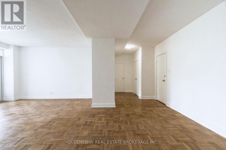 Property Photo:  755 Avenue Road 206  ON M5P 2J9 