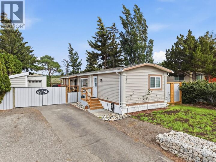 840 Klahanie Drive — photo 1
