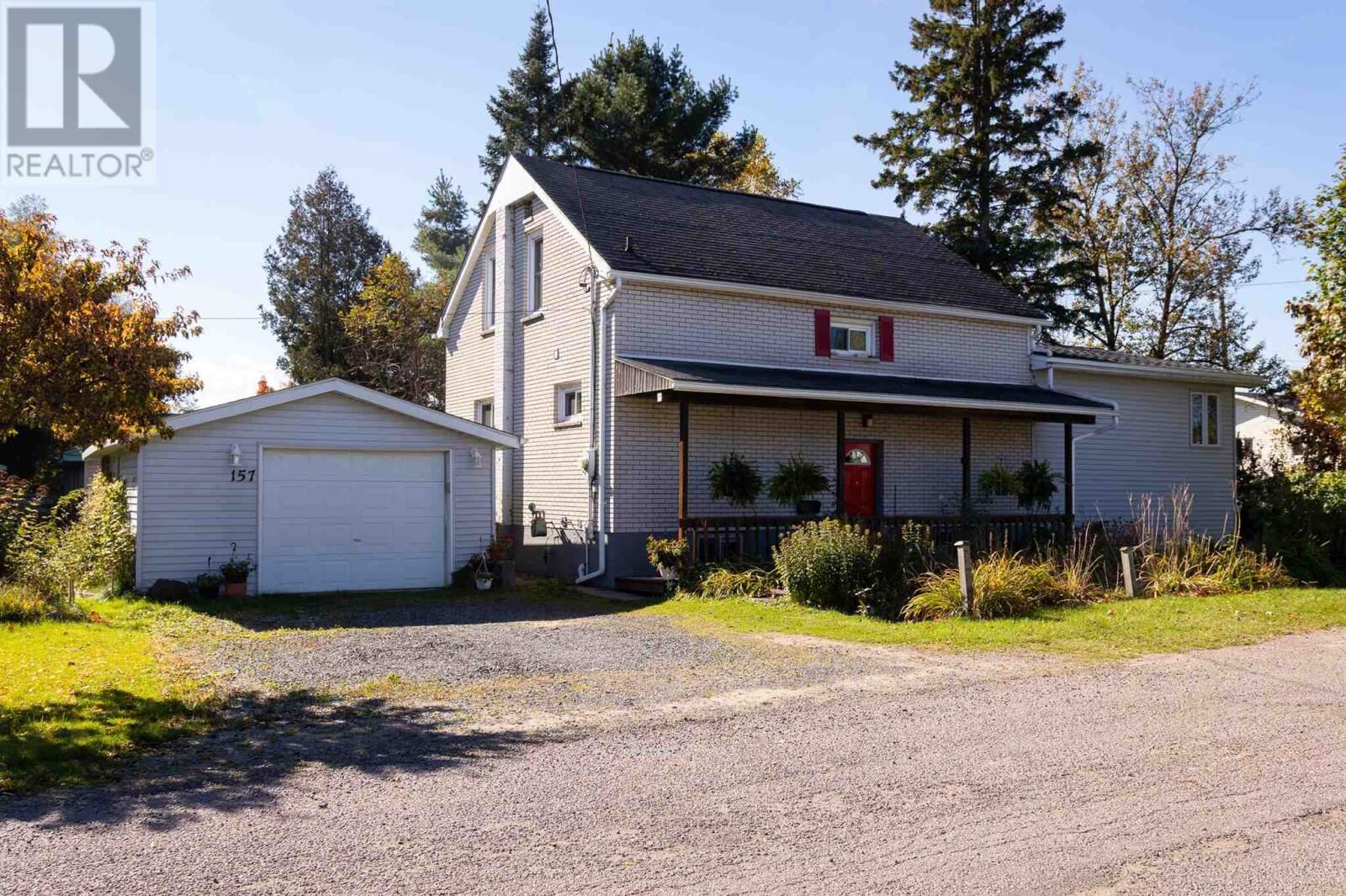Property Photo: 157 East Balfour St ON P6C 1X7
