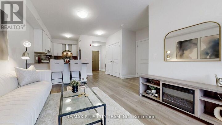 Property Photo:  481 Rupert Avenue 120  ON L4A 1Y7 