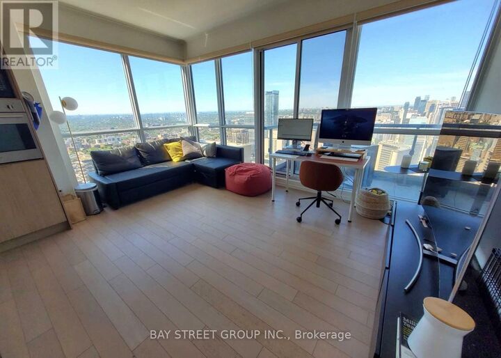 Property Photo:  70 Temperance Street 5315  ON M5H 4E8 
