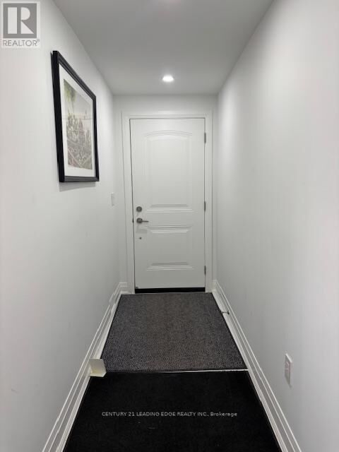 Property Photo:  3 Kennebec Crescent Main  ON M9W 2R6 