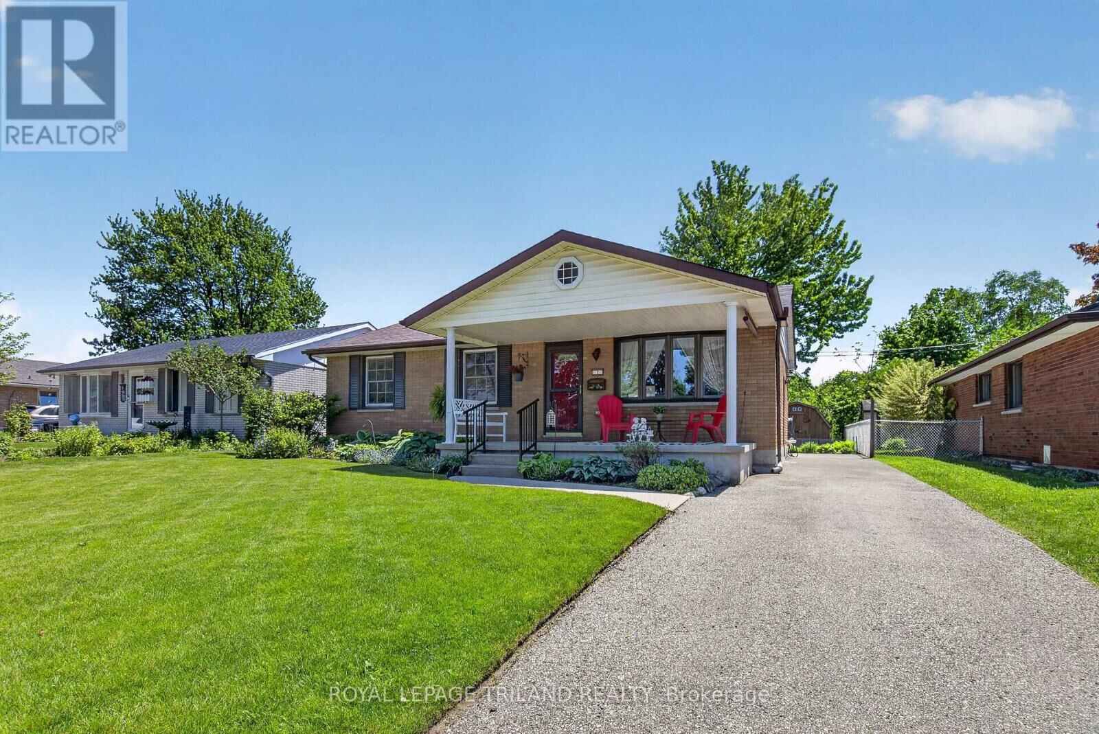 Property Photo:  7 Thompson Avenue  ON N5R 1G1 