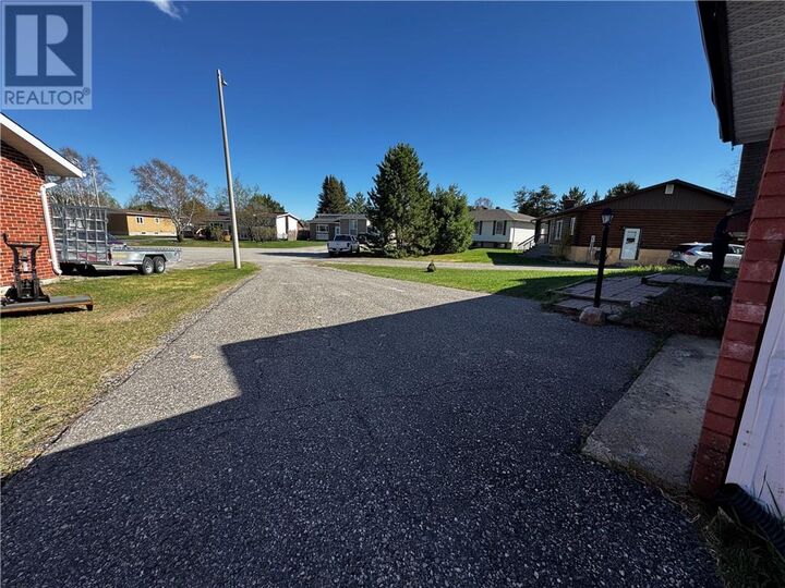 Property Photo: 14 Lynne Court ON P0M 1K0