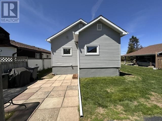 Property Photo: 45 Kenogamia Ave N ON P7A 6C8