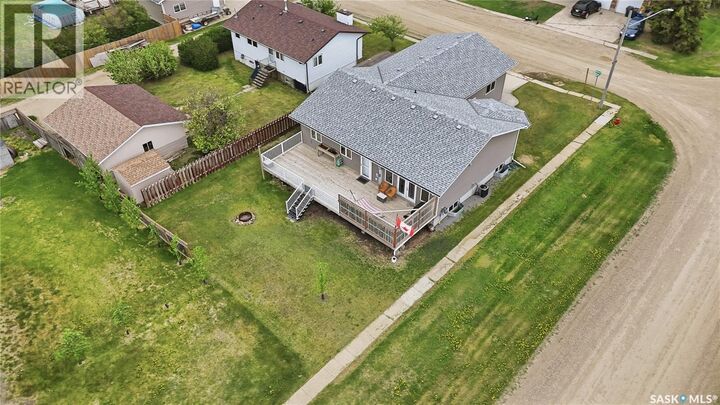 Property Photo: 448 Martin Crescent SK S0G 4K0