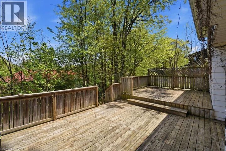 Property Photo:  46 Birchcliff Avenue  ON N2M 4V6 