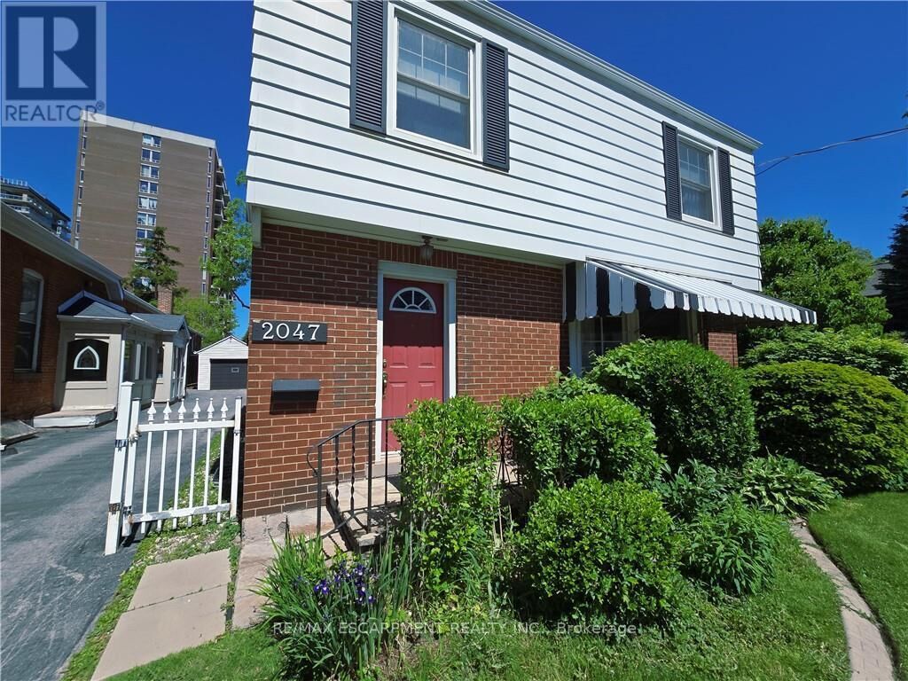 Property Photo: 2047 James Street ON L7R 1H4