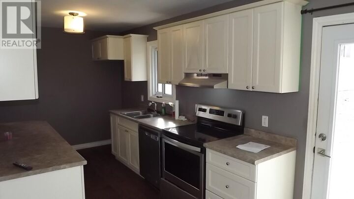 Property Photo:  71 Hutchison Ave  ON P5A 1W7 