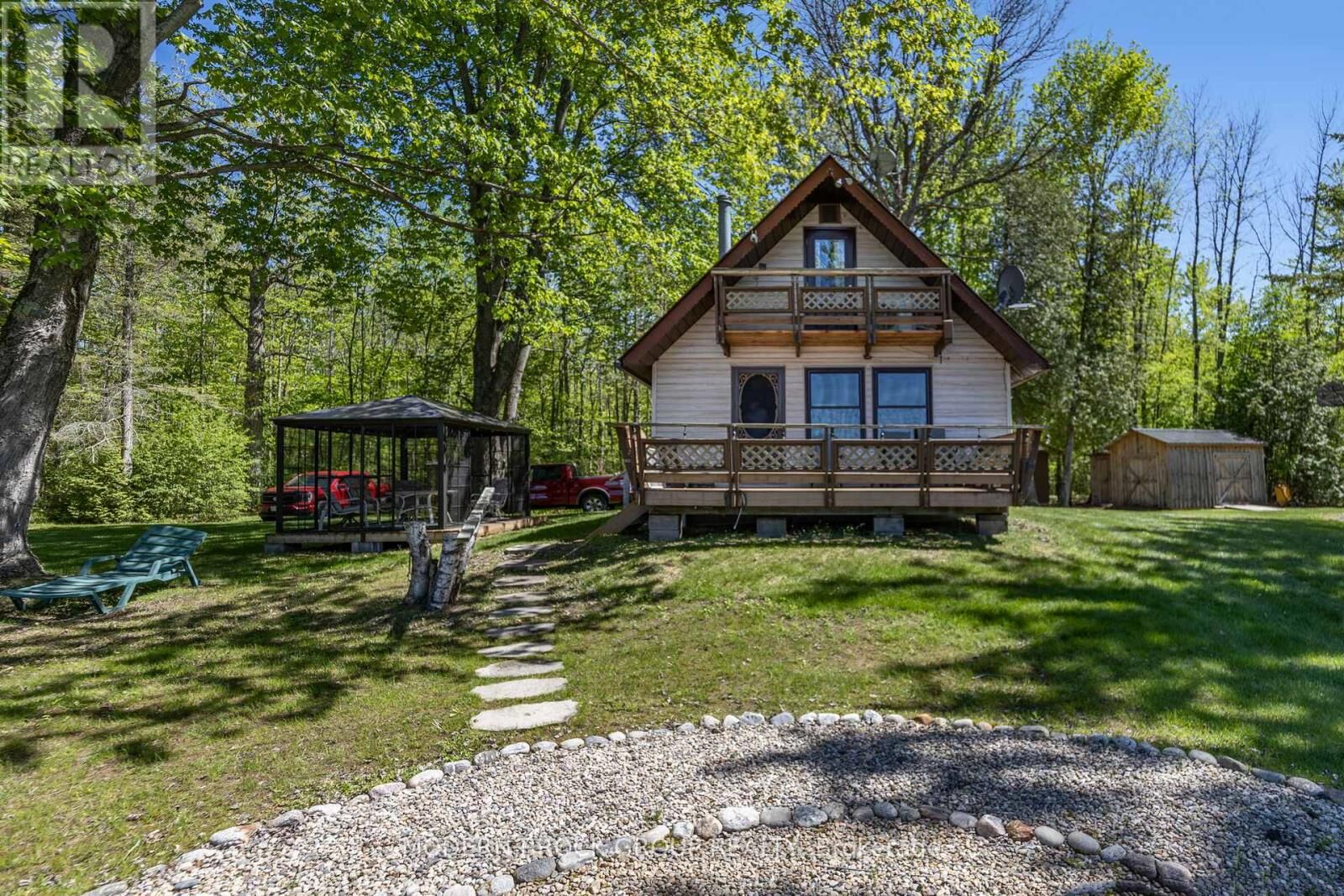 Property Photo: 1253 Lb 12 Road ON K0E 1N0