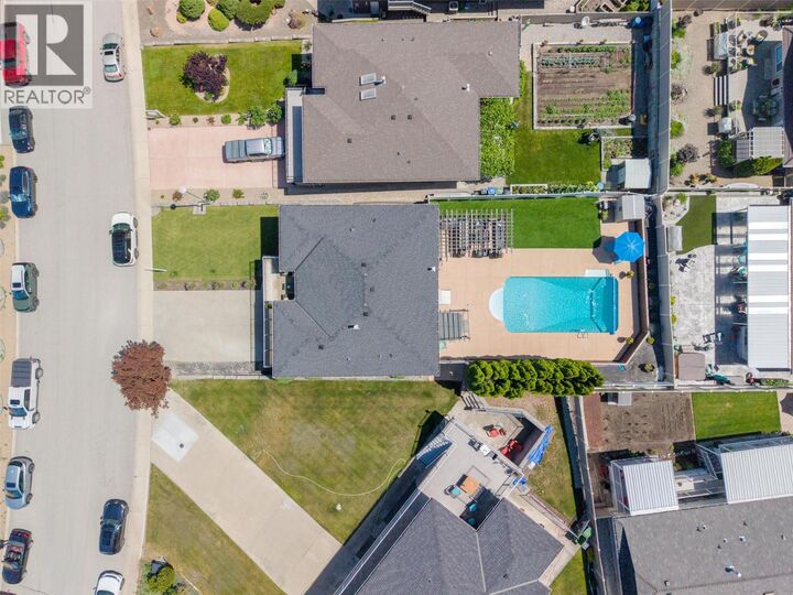 Property Photo: 12104 Golf Course Drive BC V0H 1V4