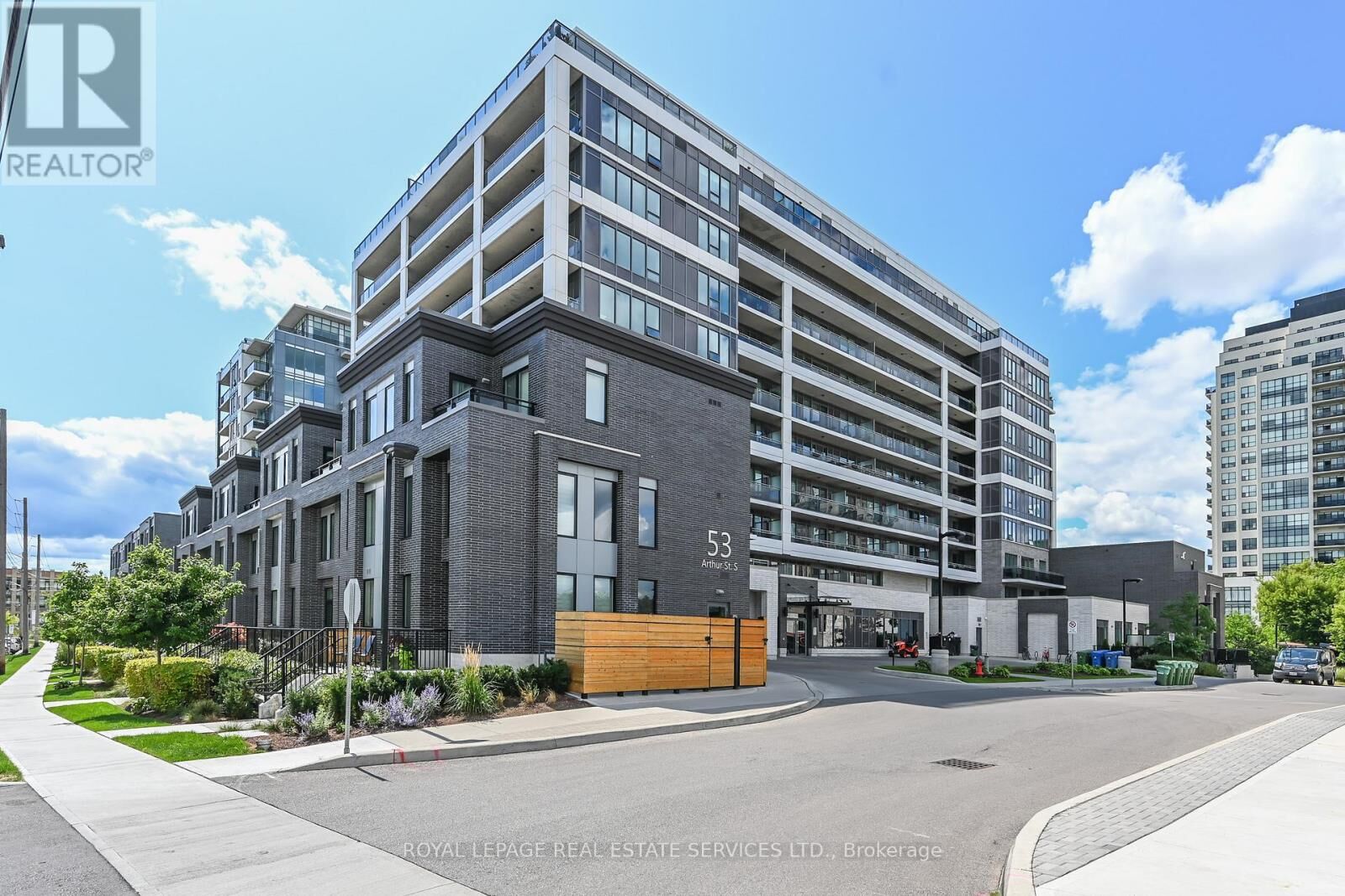 Property Photo: 53 Arthur Street South 314 ON N1E 0P5