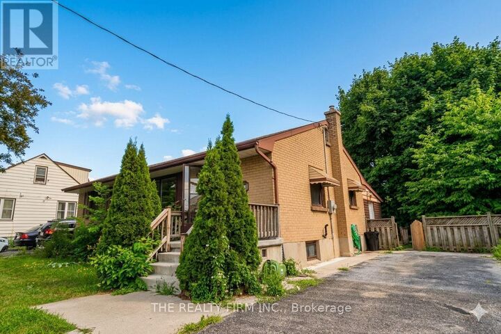 Property Photo:  348 Winnipeg Boulevard  ON N5W 4V2 