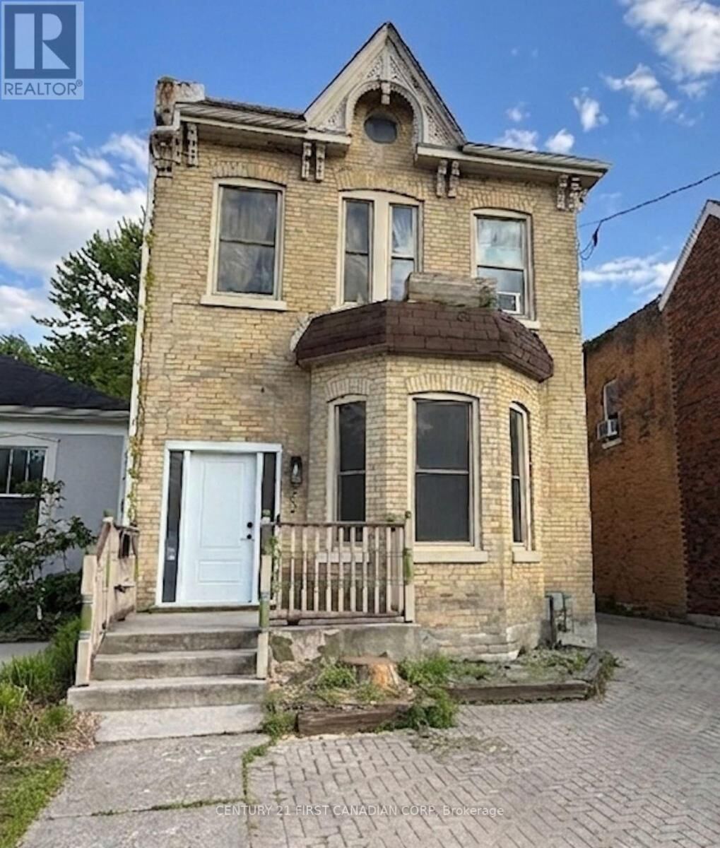 Property Photo: 353 Central Avenue ON N6B 2E3