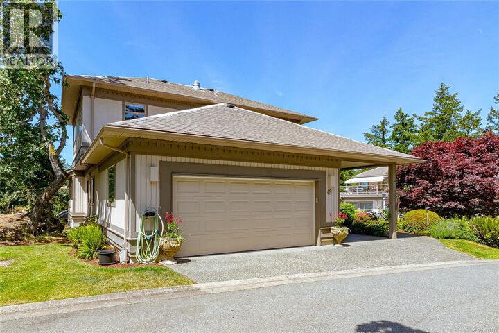 Property Photo:  4300 Stoneywood Lane 49  BC V8X 5A5 