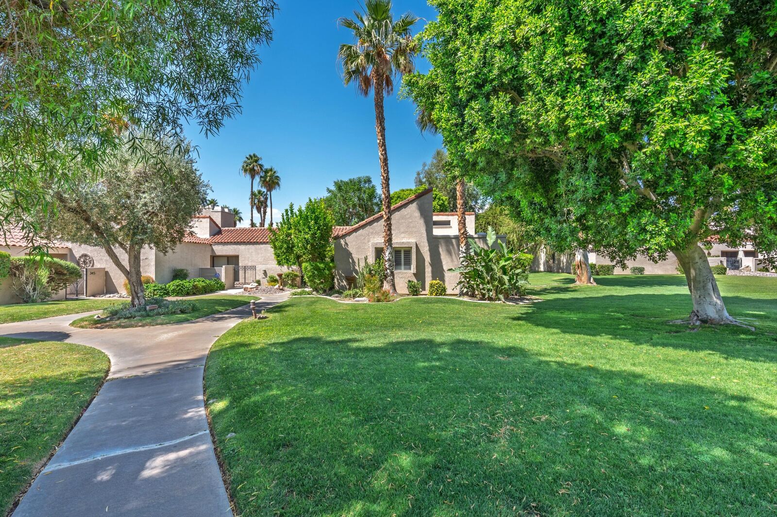 Property Photo:  343 Forest Hills Drive  CA 92270 