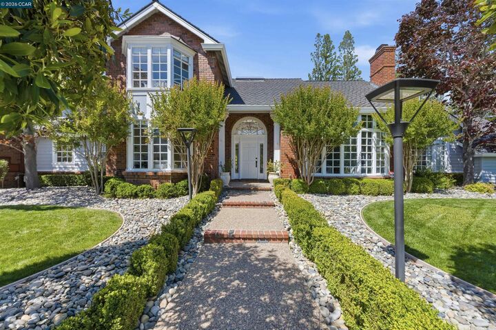 Property Photo: 8 Hunters Terrace CA 94506