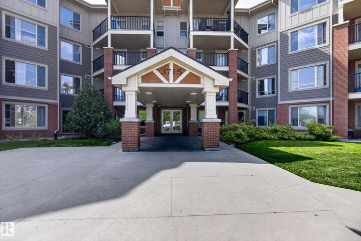 3715 Whitelaw Lane NW 302 — photo 1