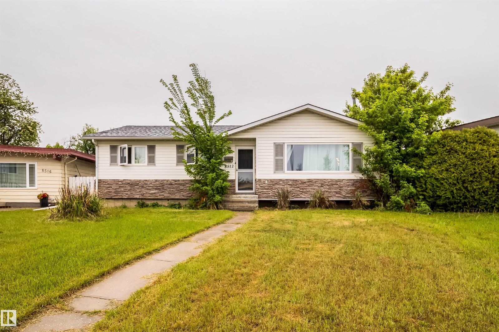 Property Photo:  8512 142A Avenue NW  AB T5E 2G7 