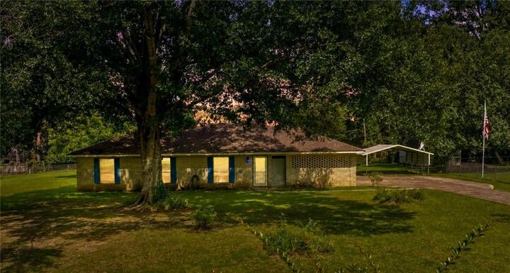 Property Photo: 266 Oakwood Lane LA 71360