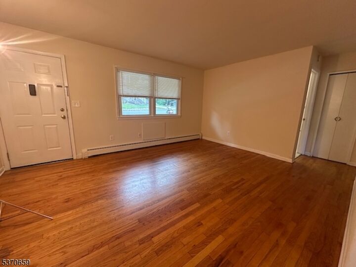 Property Photo:  4 Elizabeth St 4  NJ 07801 