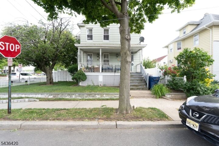 Property Photo:  33 Pulaski Pl  NJ 07601 